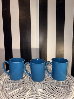 Corning 1990s Blue Ceramic Mugs - Set of 3 Classic Diner Mug Coffee Tea Matcha